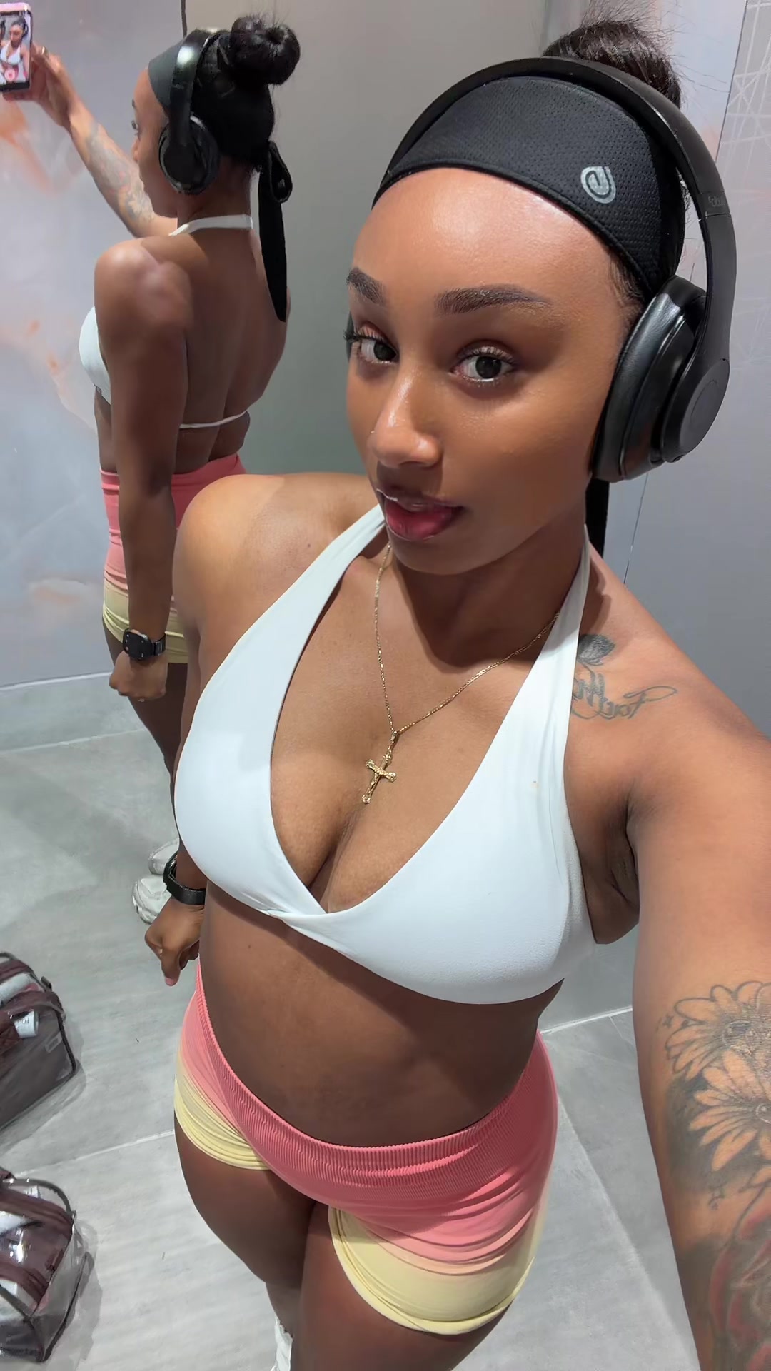 @kaylaoubre
