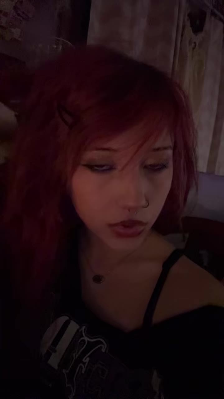 @🧛🏻♀️