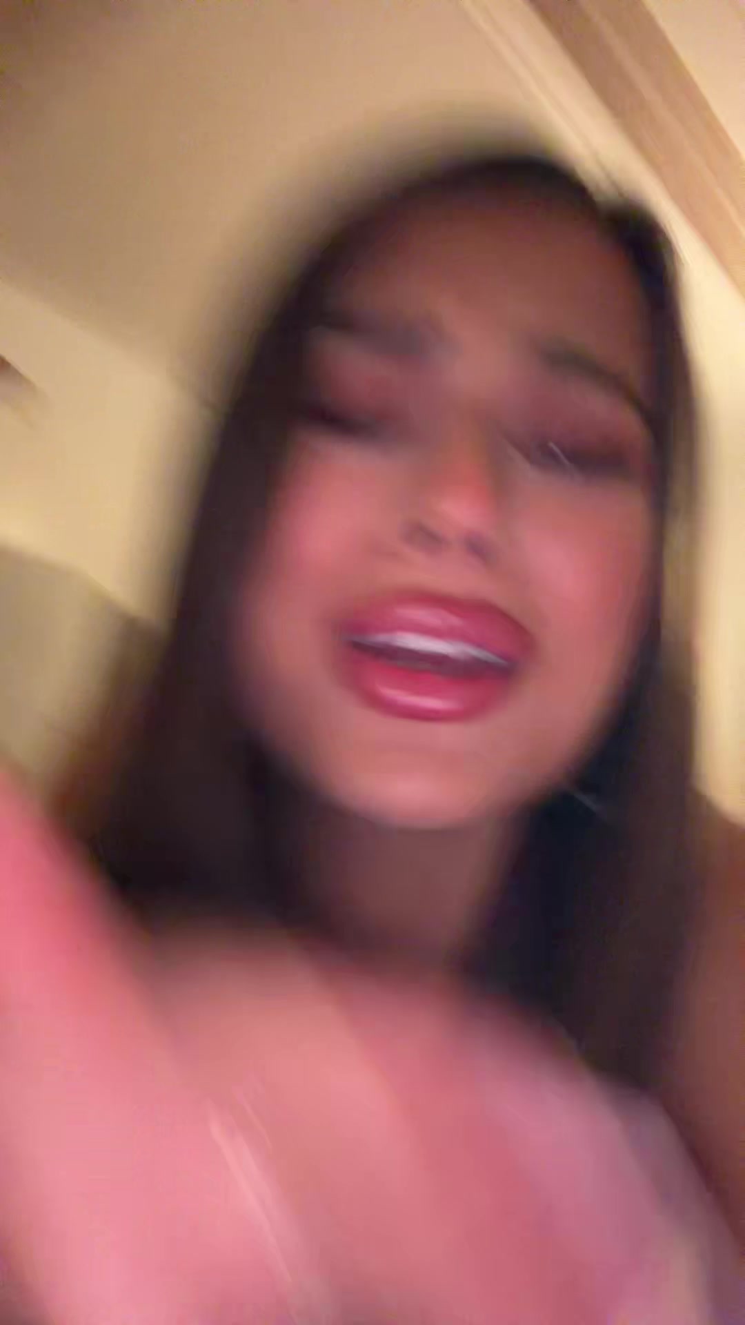 @hannahkarolinee