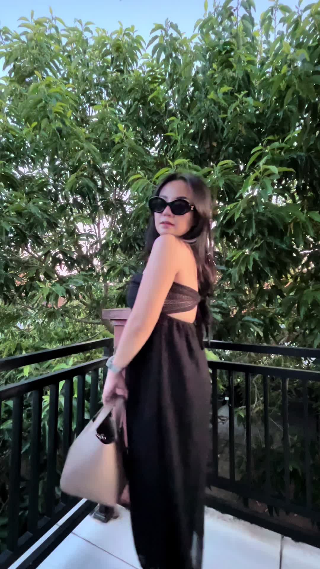 @hallonanabs