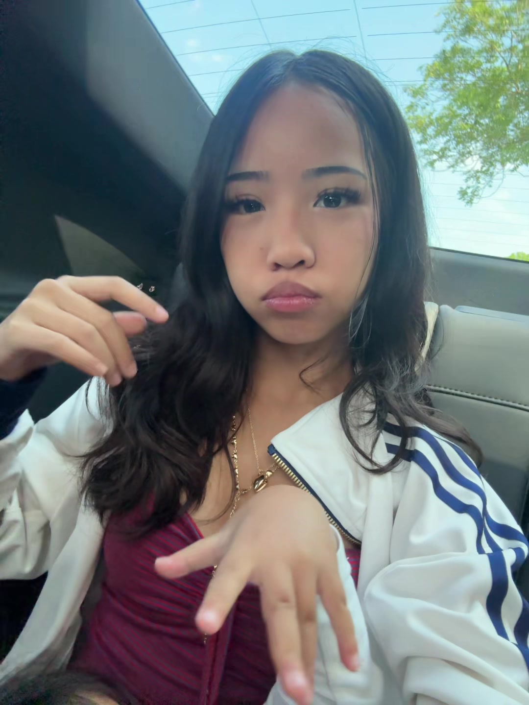 @𝐄𝐥𝐢𝐞