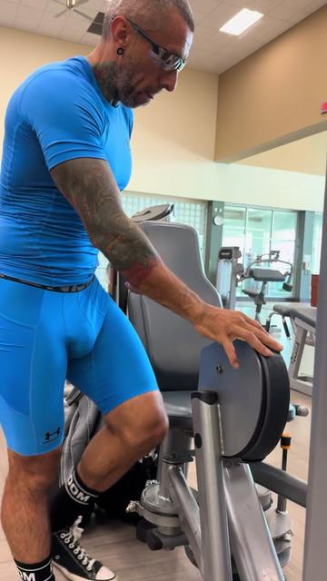@Giovanni Muscles
