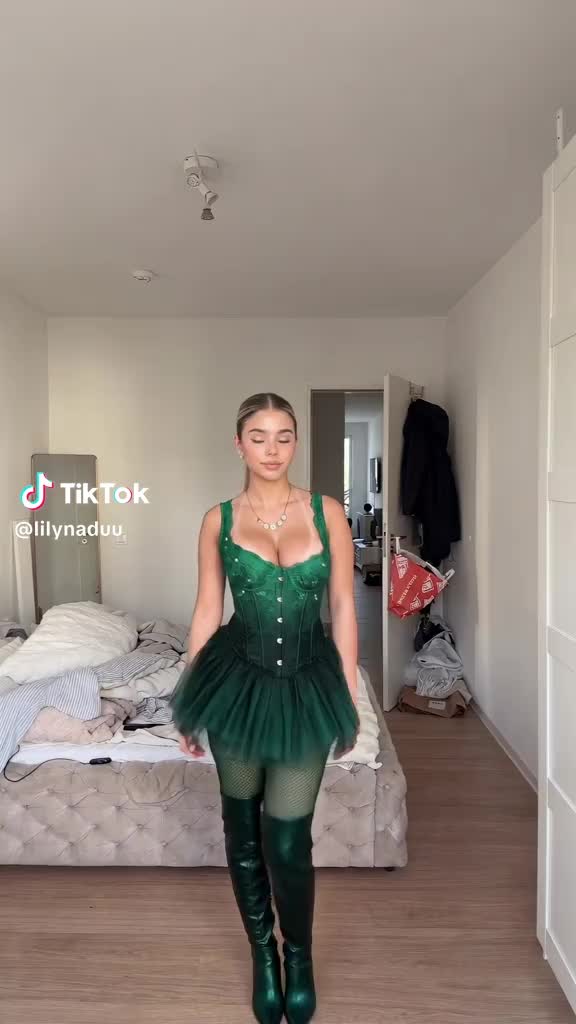 @Jennyyy