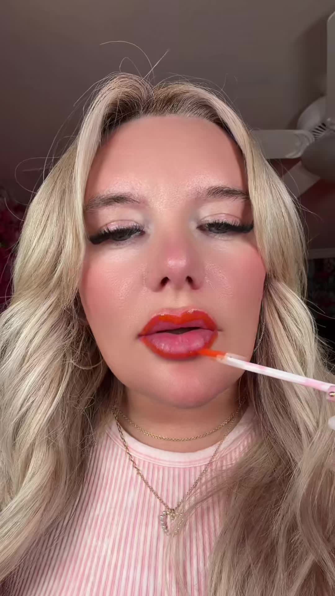@Bombshelluxe