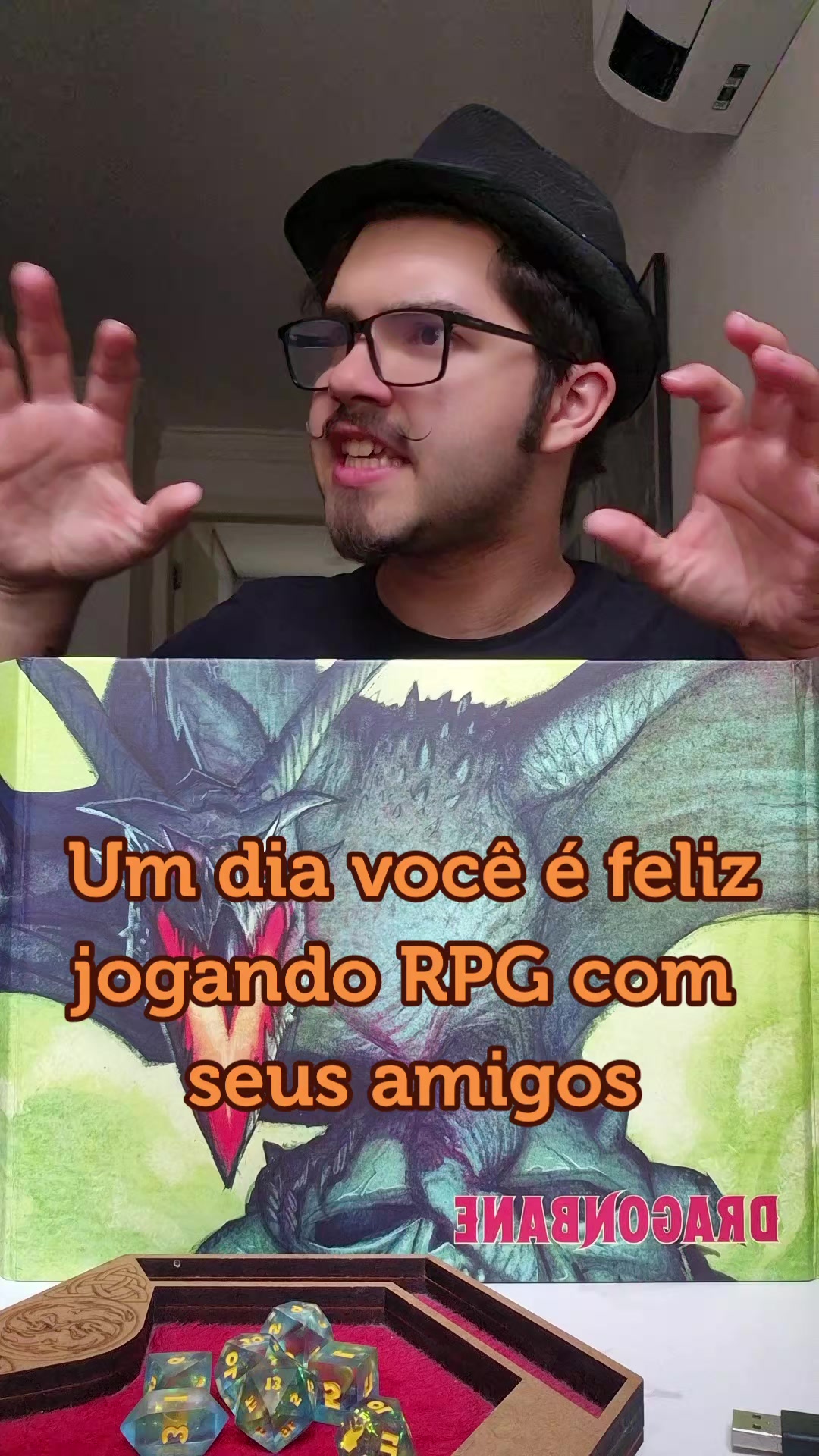 @CaiuD4