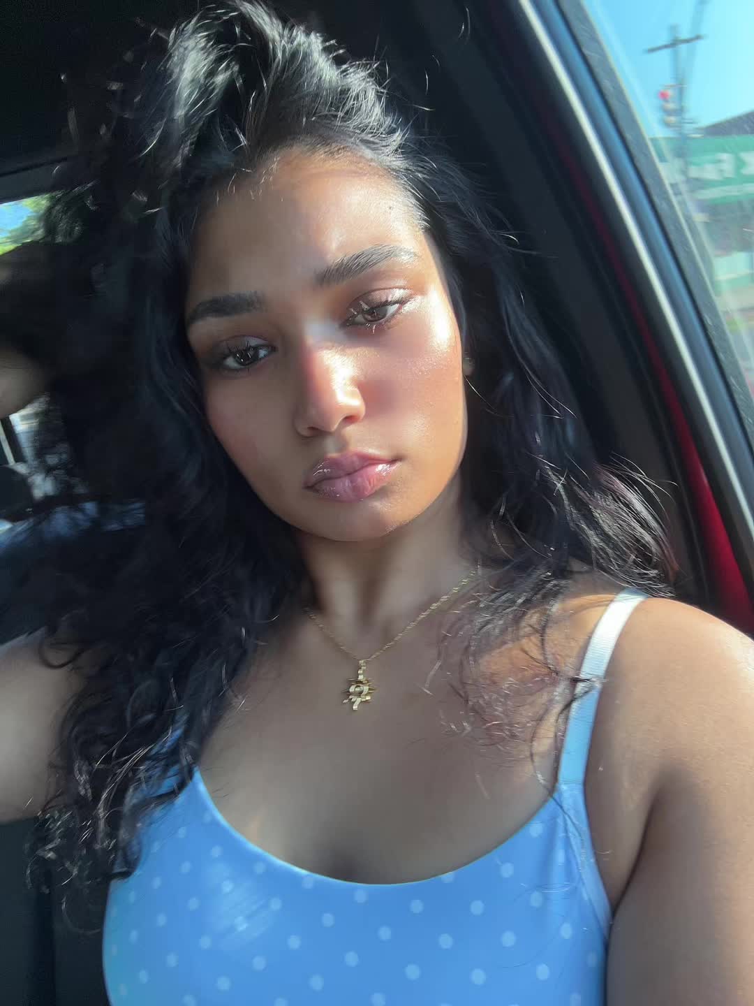 @𝒱𖤓