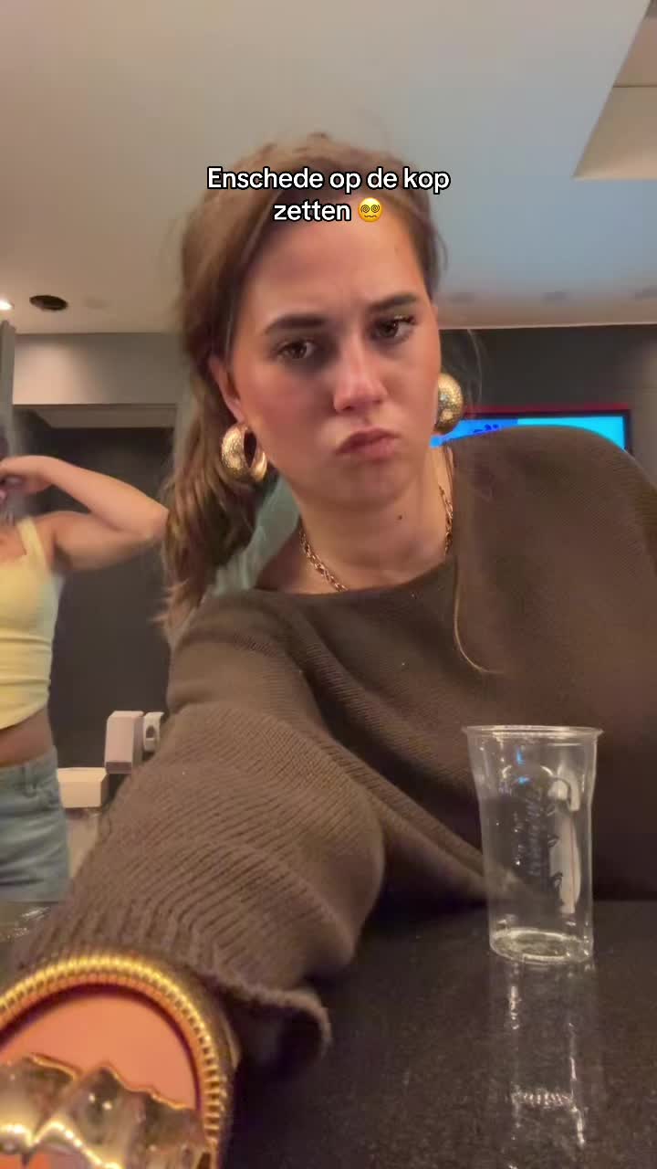 @Nee