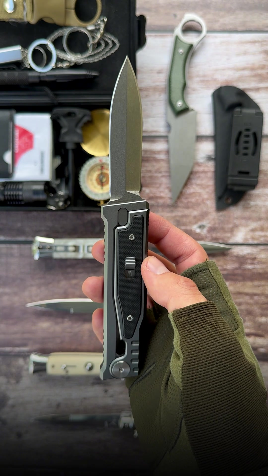 @survival.knives