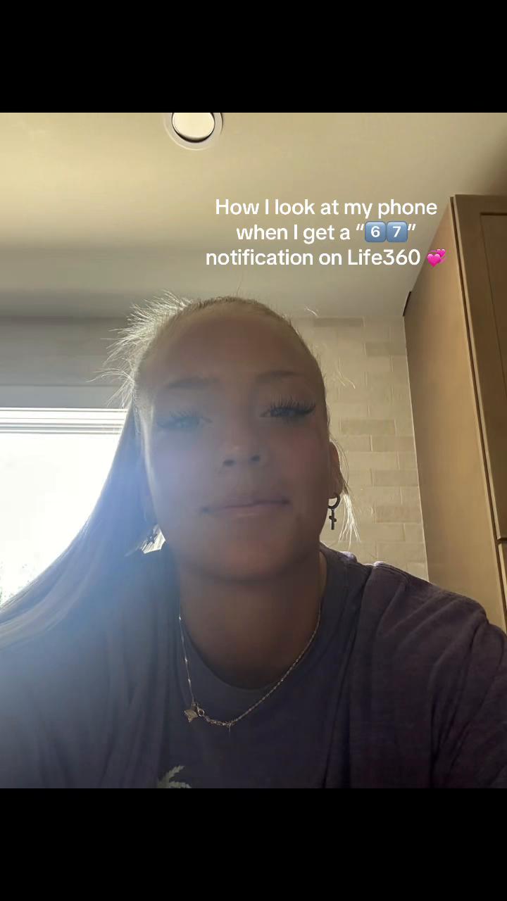 @Katiehawkinscr