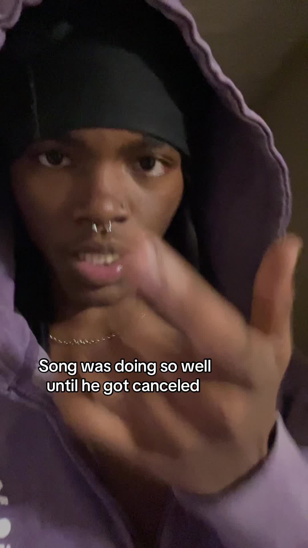 @￶ grim