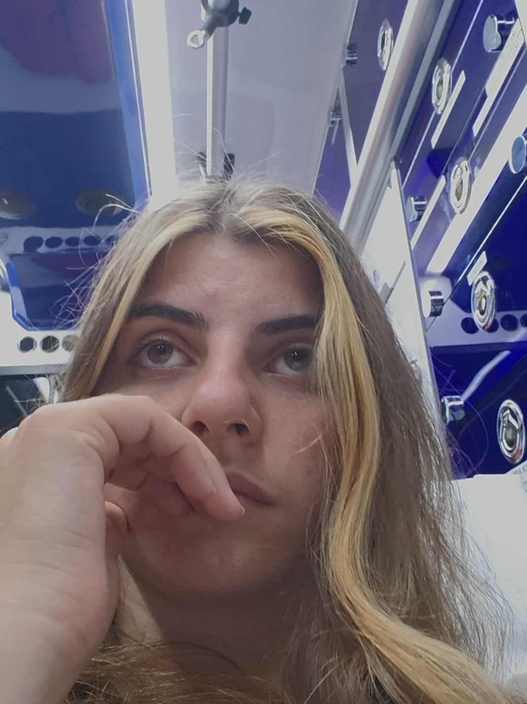 @AhlFa