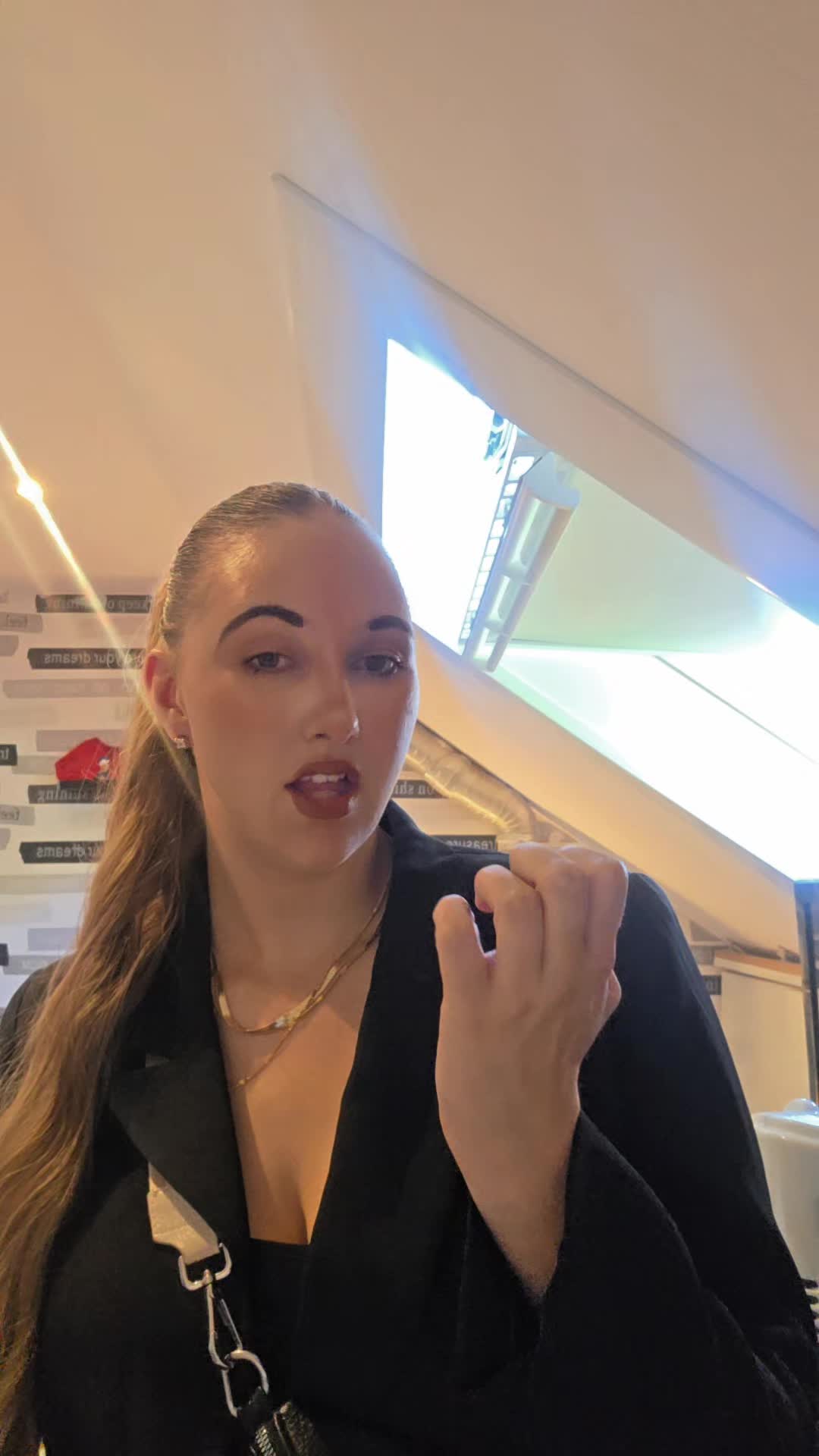 @Rosalien ๐ฆ