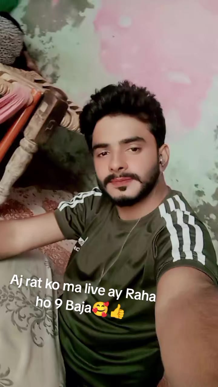 @saraki apni maa ka Shahzada 😘