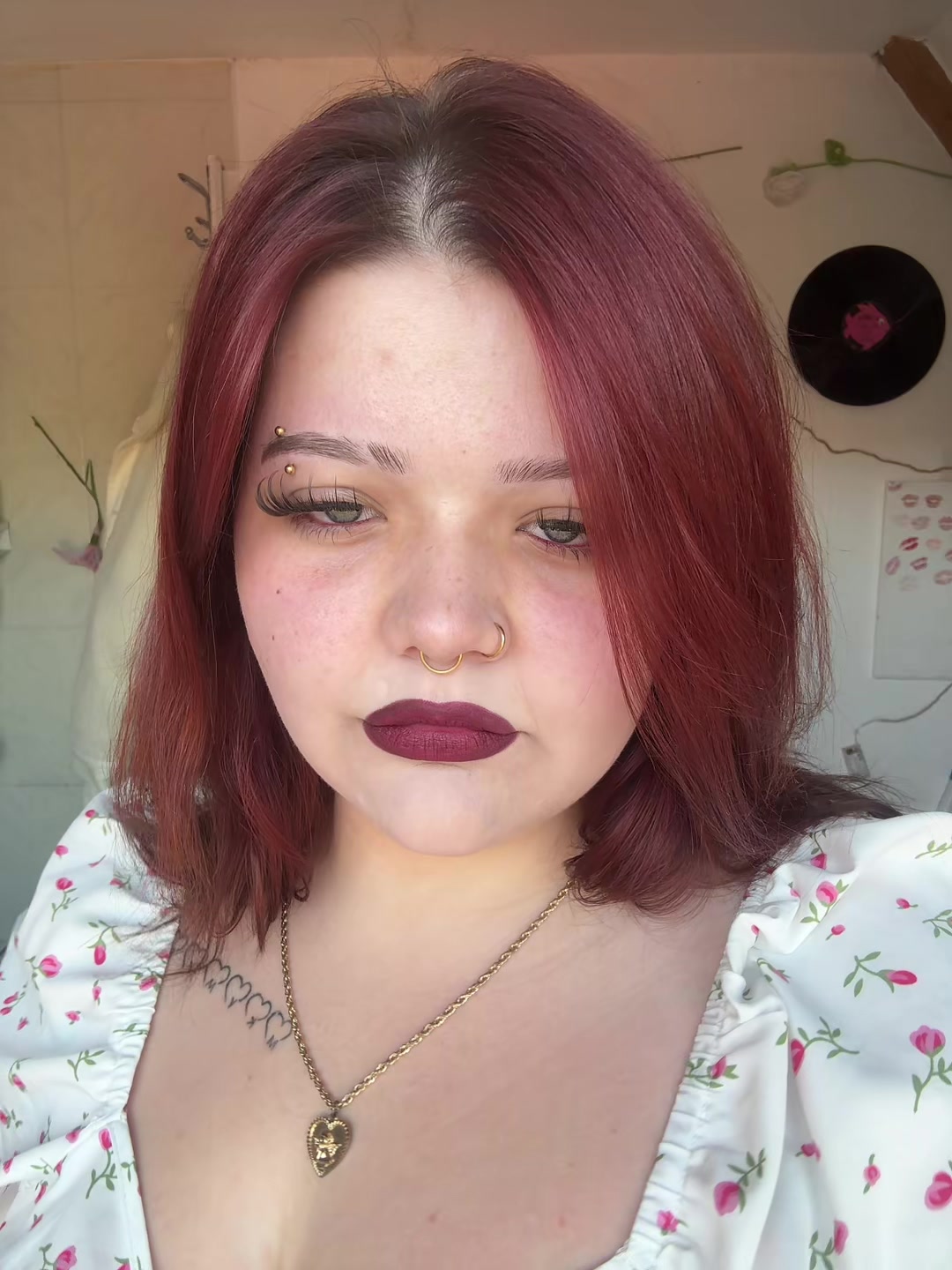 @juniaanastasia09