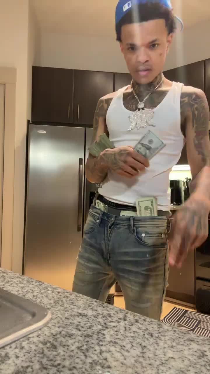 @DEEFRESHASS 🏧⚡️