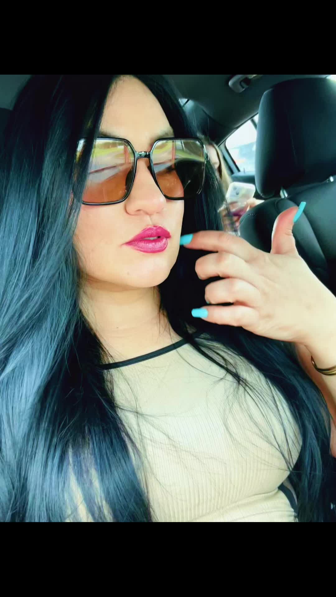 @Lilliana Morales