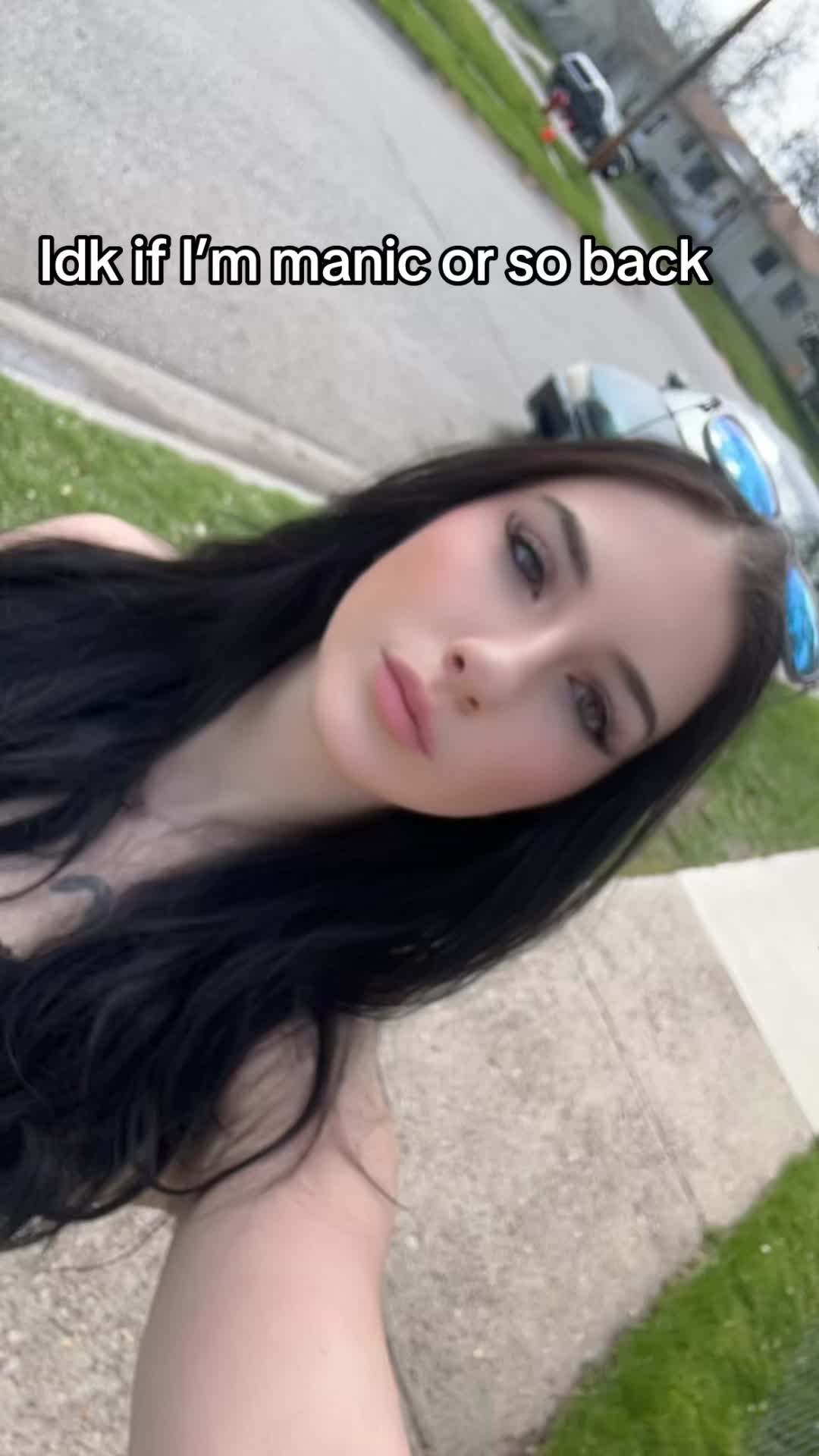 @Liv 🧛🏼&zwj;♀️