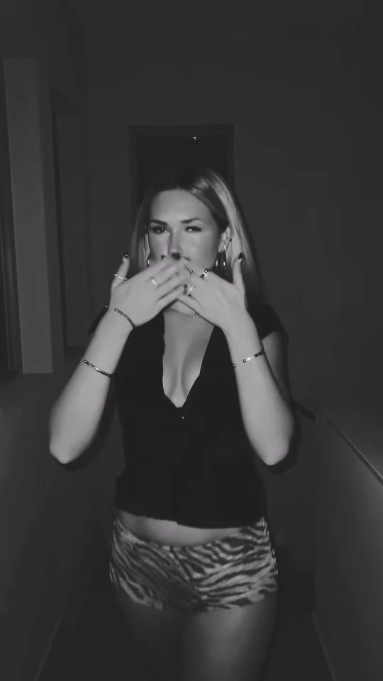 @caylee