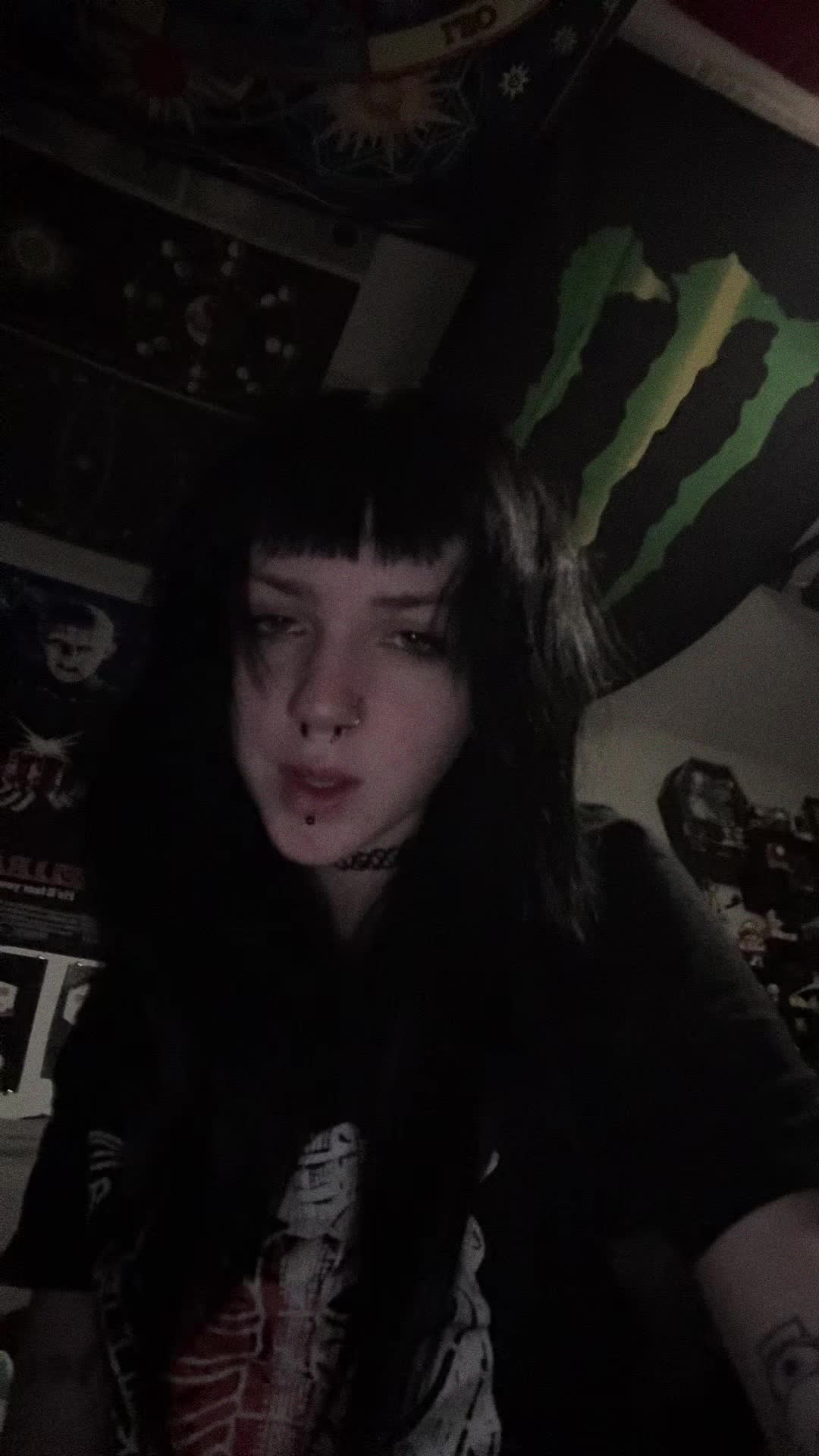 @🧸Kitty!! 🧟&zwj;♀️