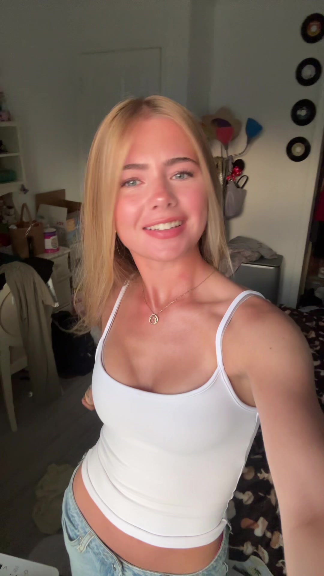 @<3