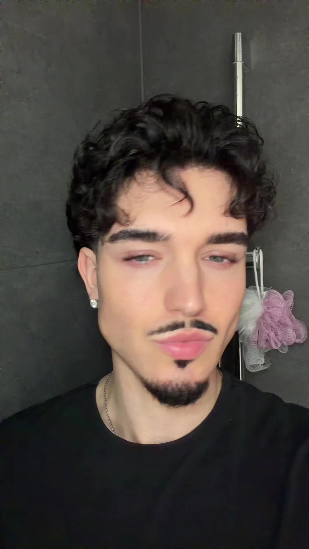 @Xeno