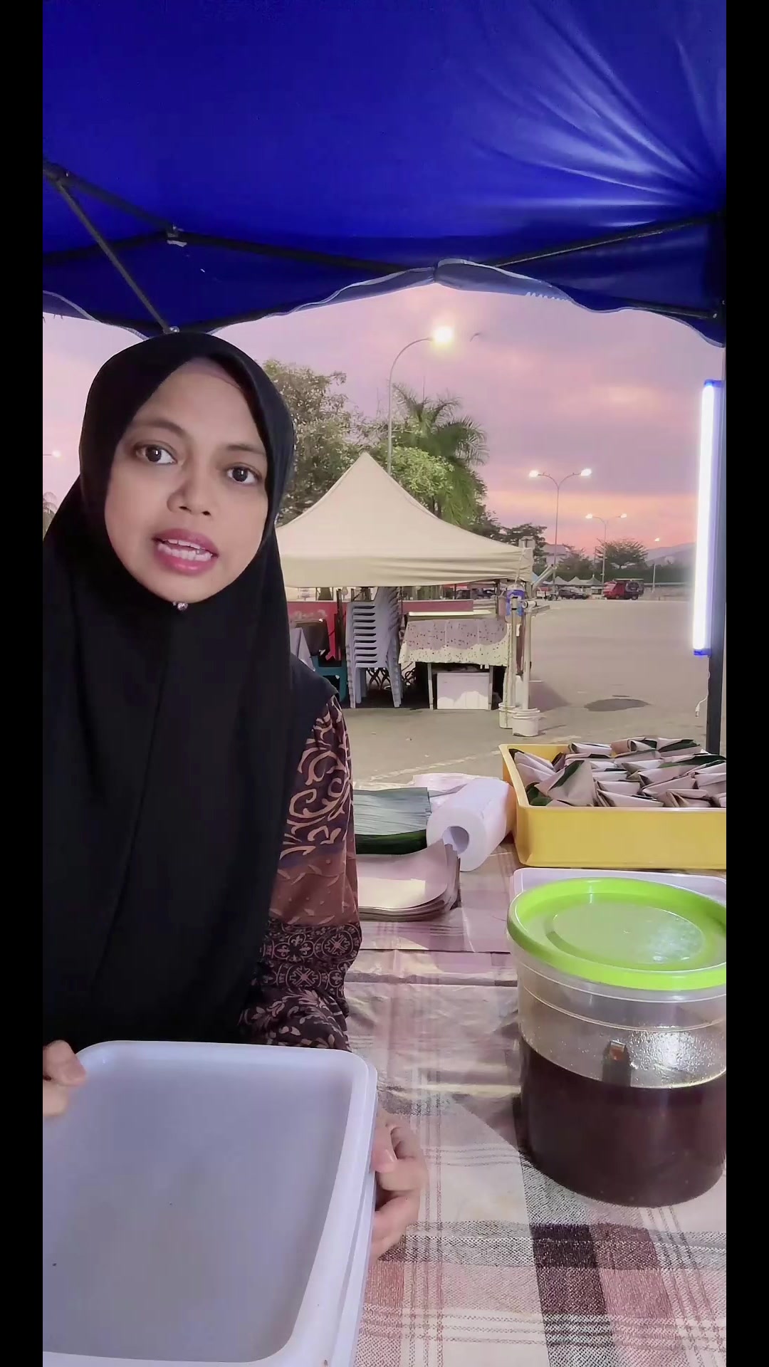 @Iza Razali