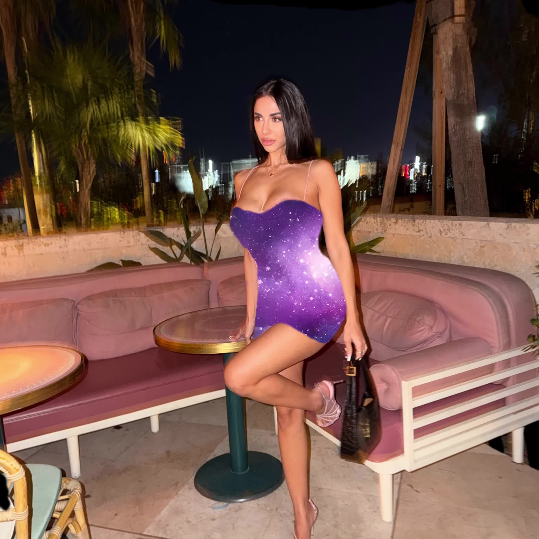 @zoeiscalling_