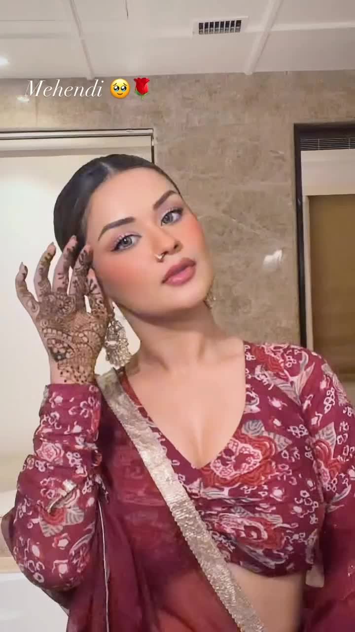 @Avneet Kaur 🔵