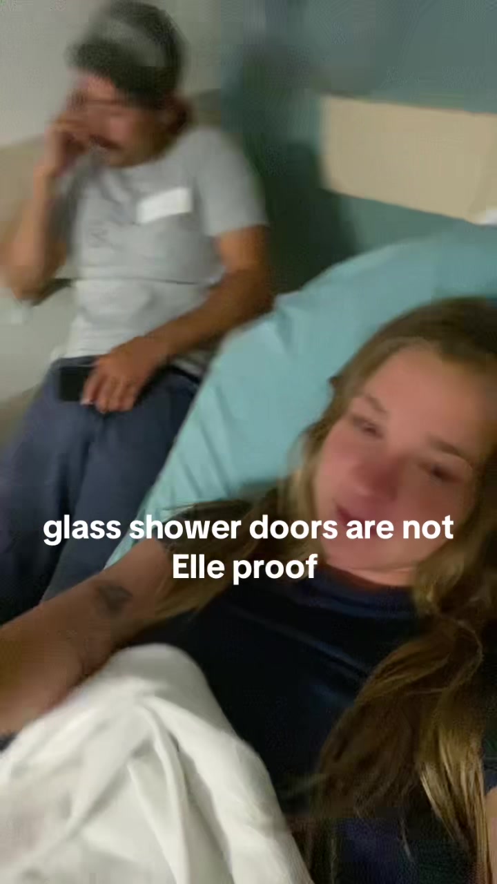 @elle
