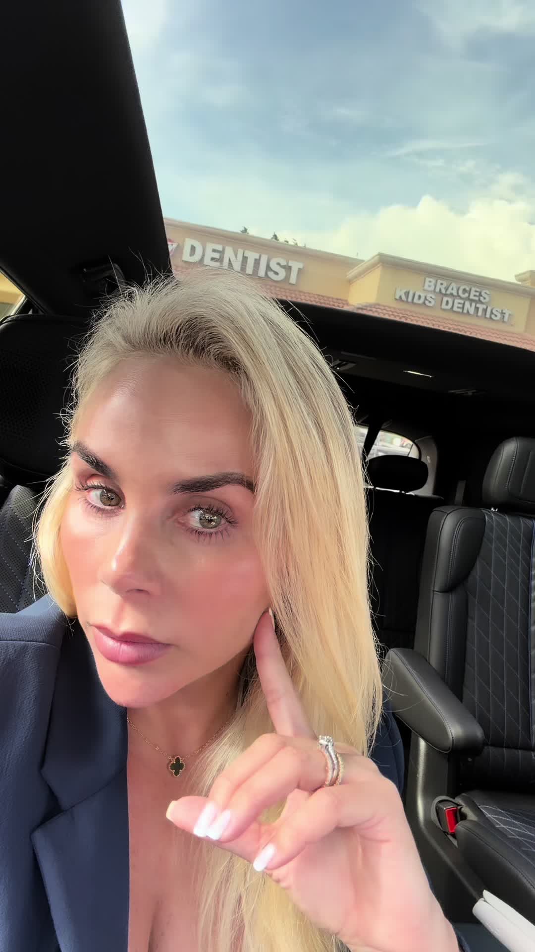 @MAYELIN MATTIG REALTOR® MIAMI