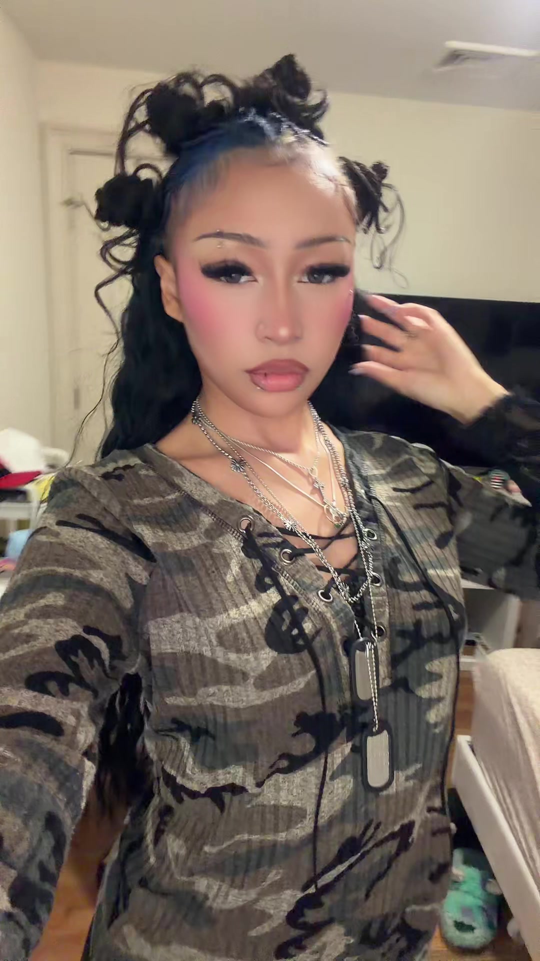 @trinskiii
