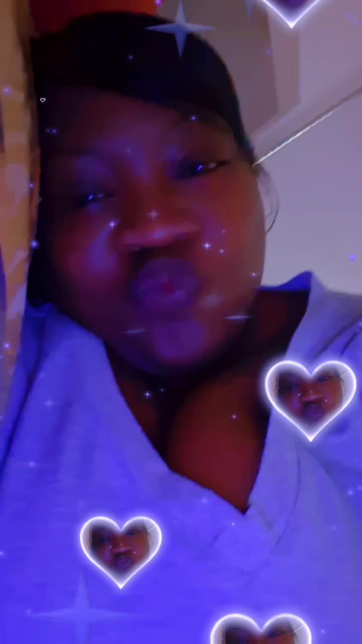 @PrettyAndPlump