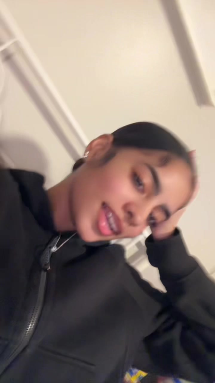 @️