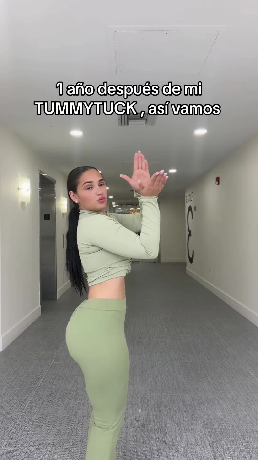 @M E L A N Y