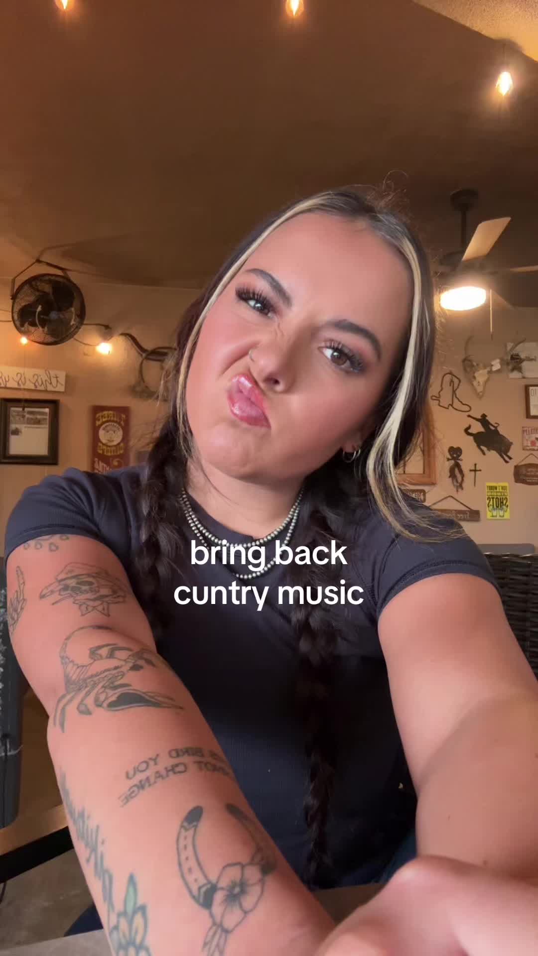 @pikivids_