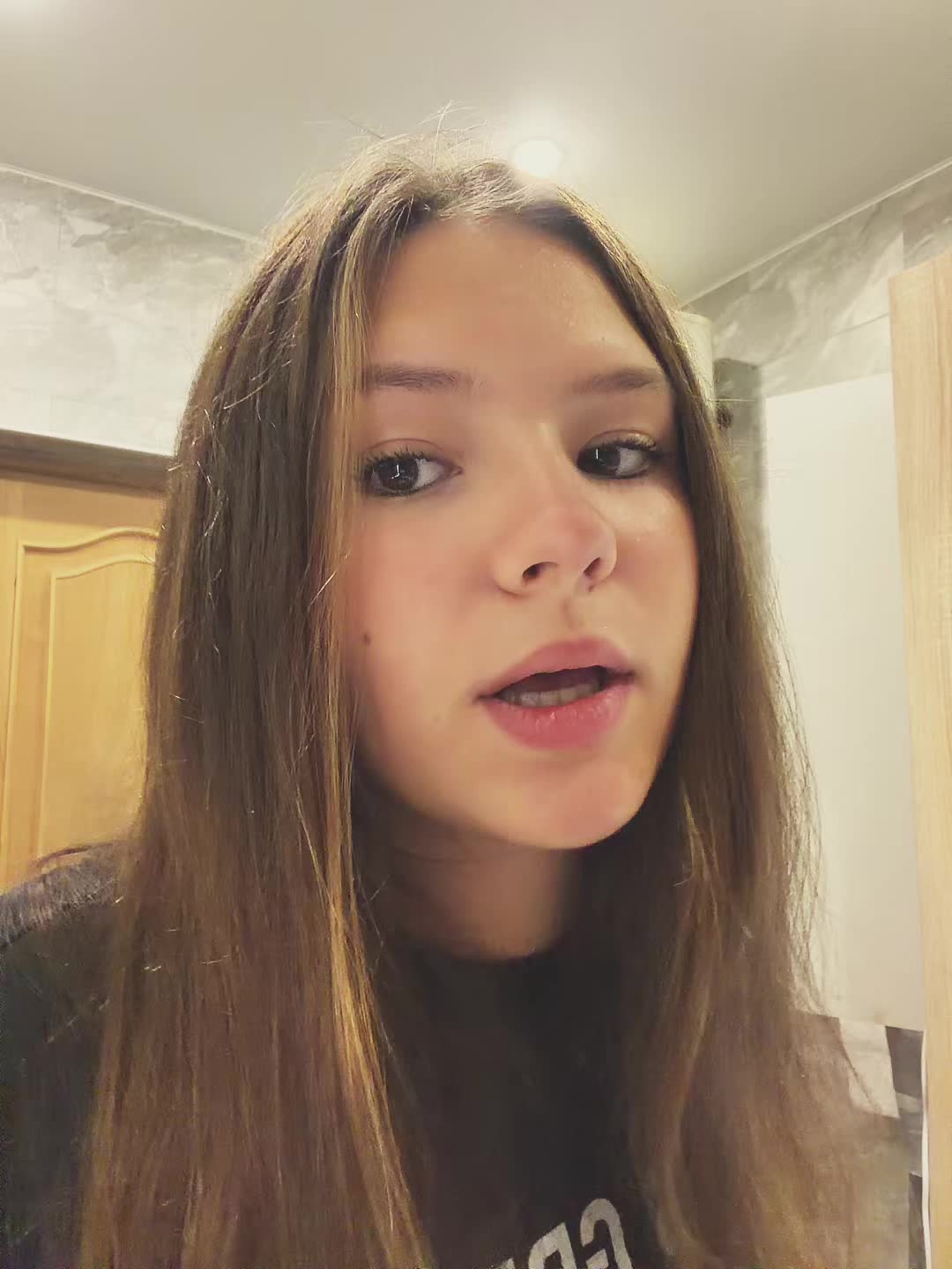 @настя🪽