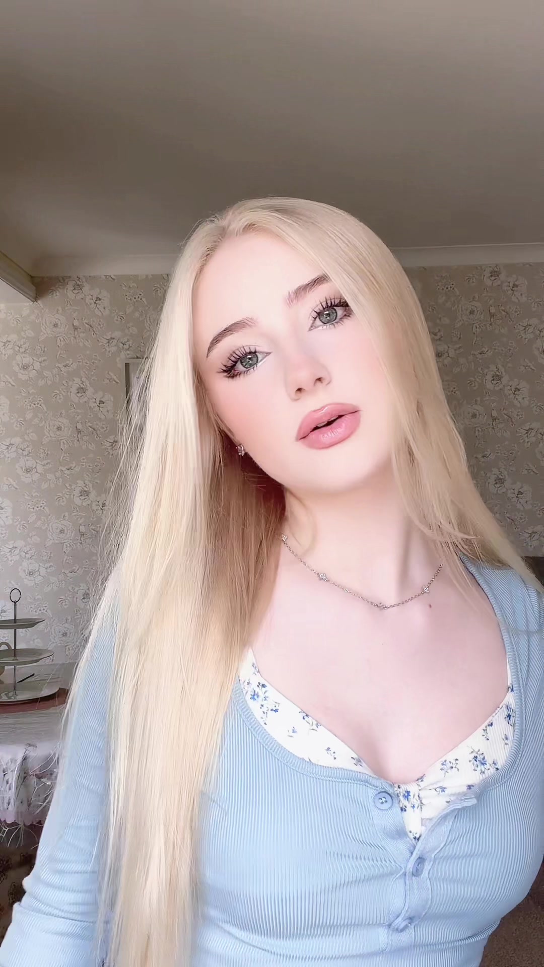 @Annabel Hughes 🦢🤍(mgmtbex)