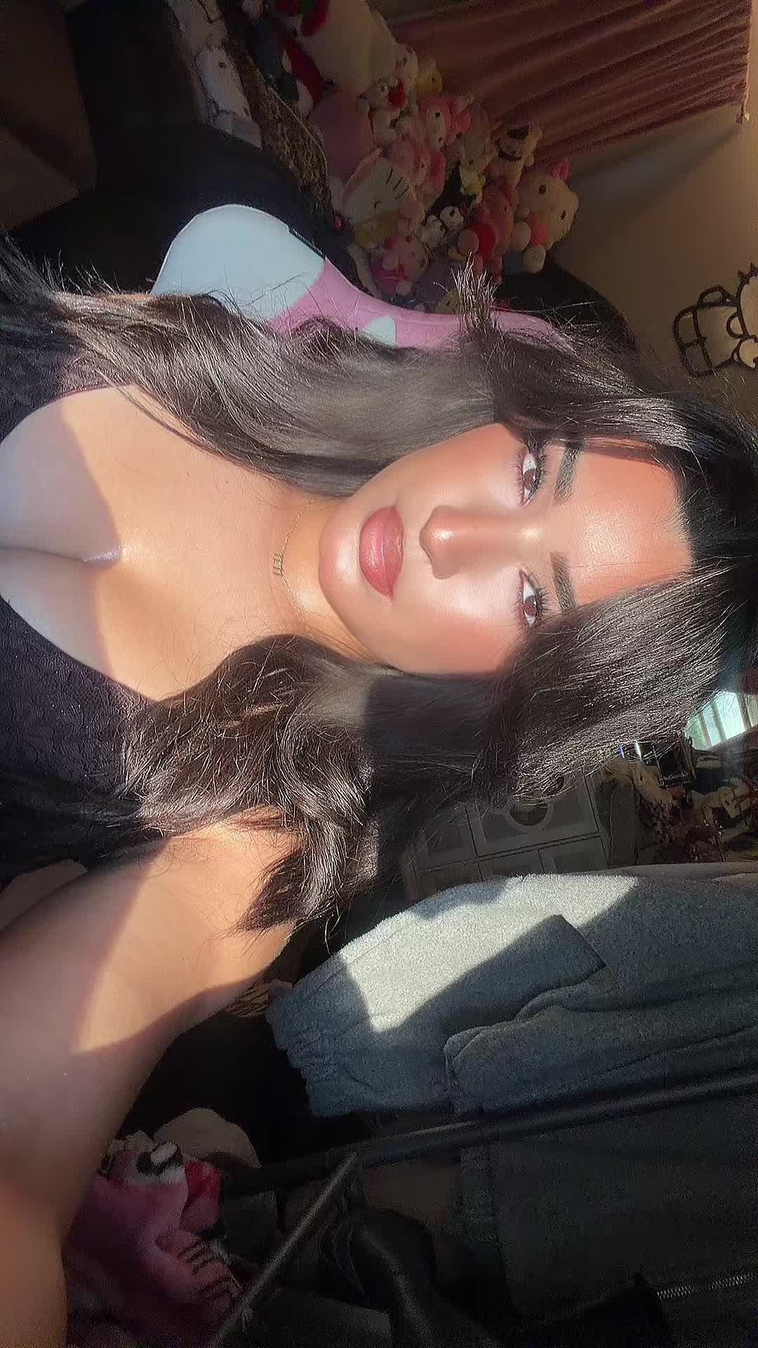 @𝑘𝑒𝑙𝑙𝑦