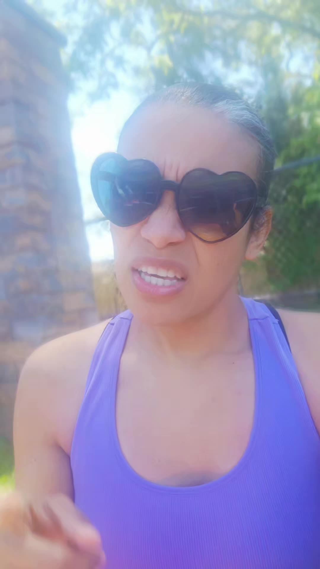 @QueenBee 👑🐝