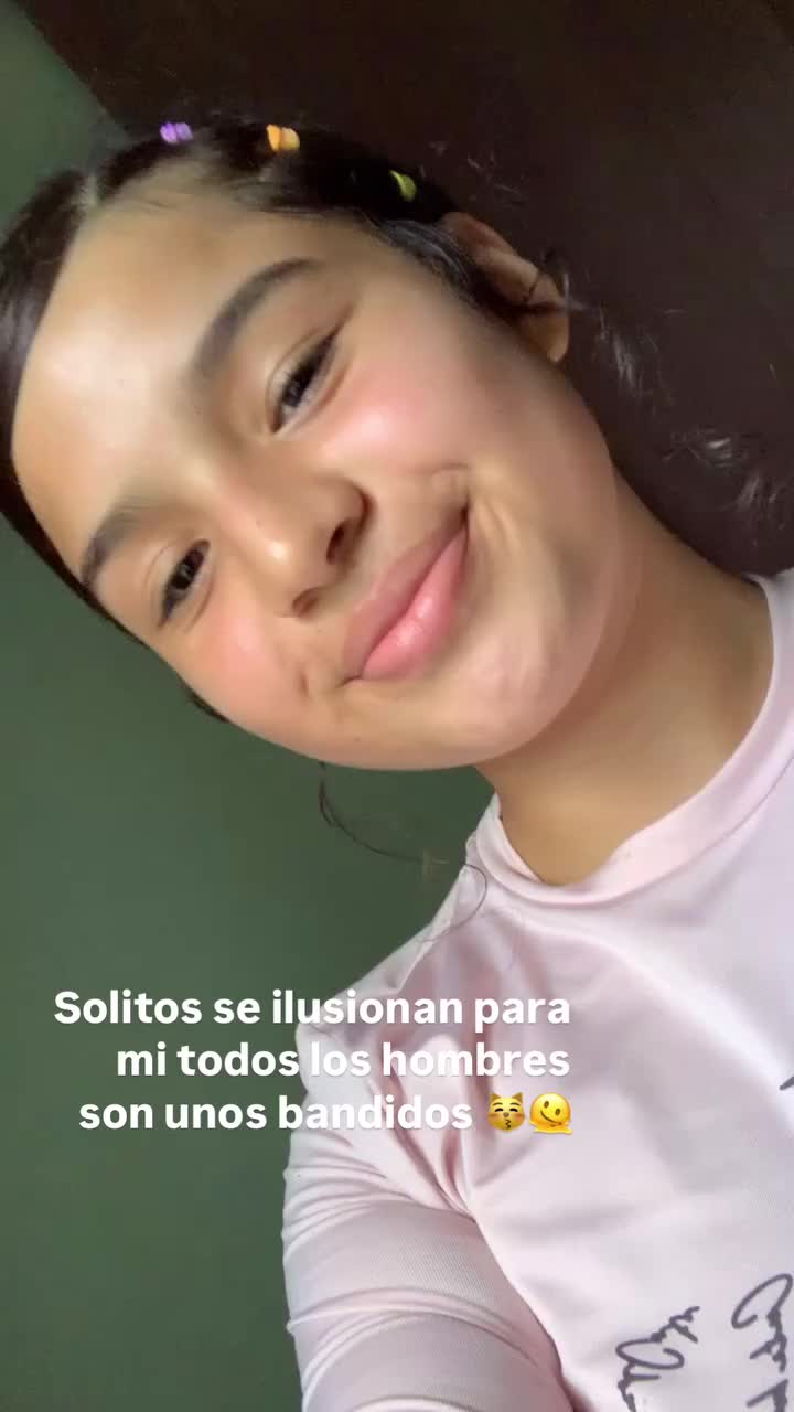 @Mariel✨