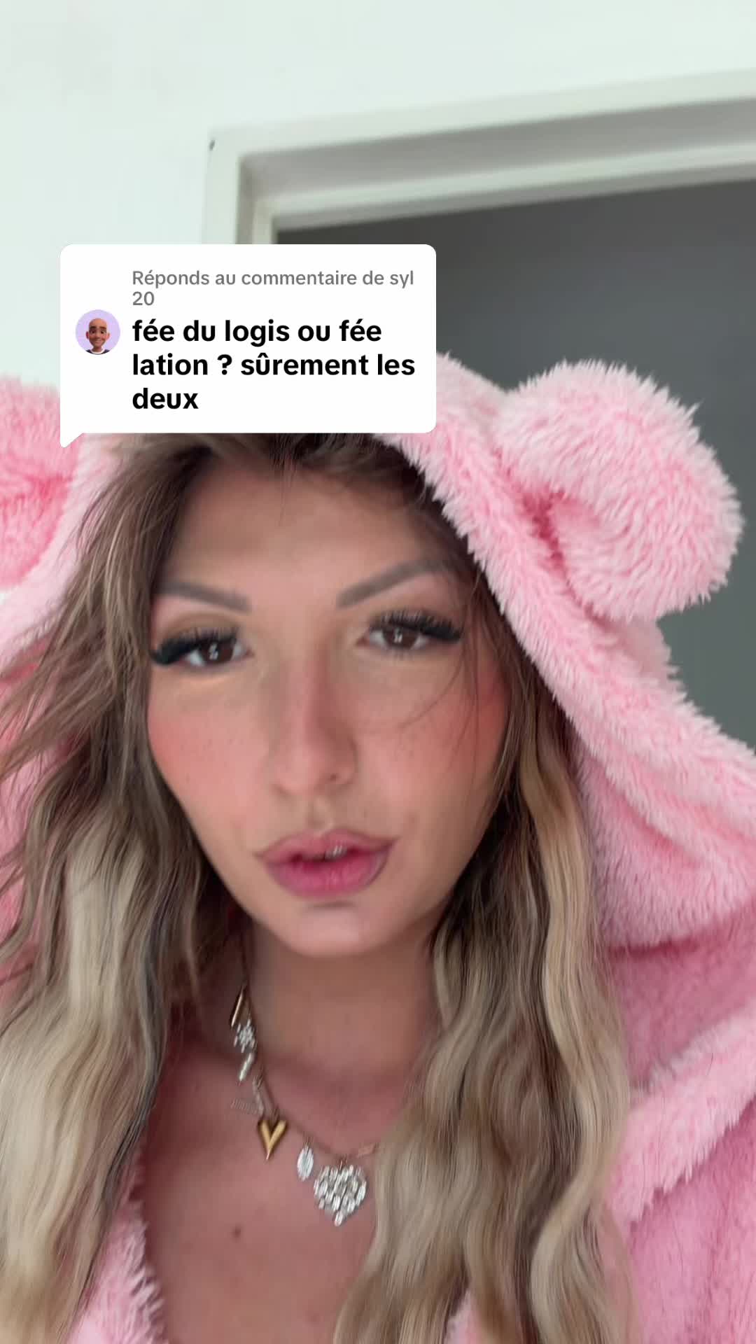 @Capucine