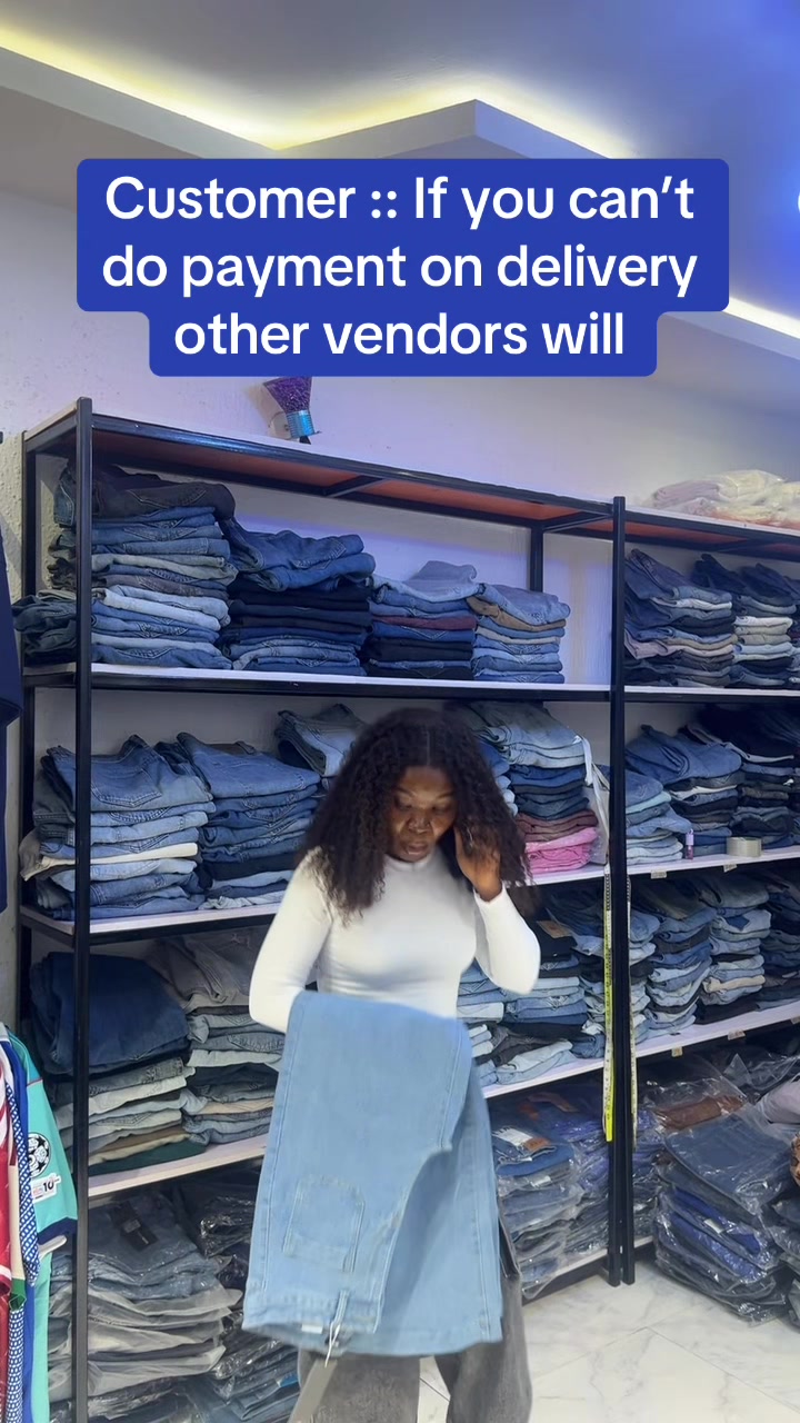 @UYO BAGGY JEANS & TEES VENDOR