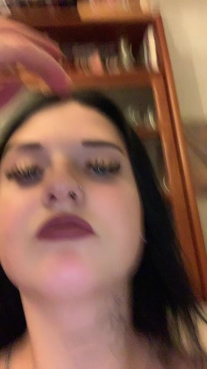 @4emy_evs6