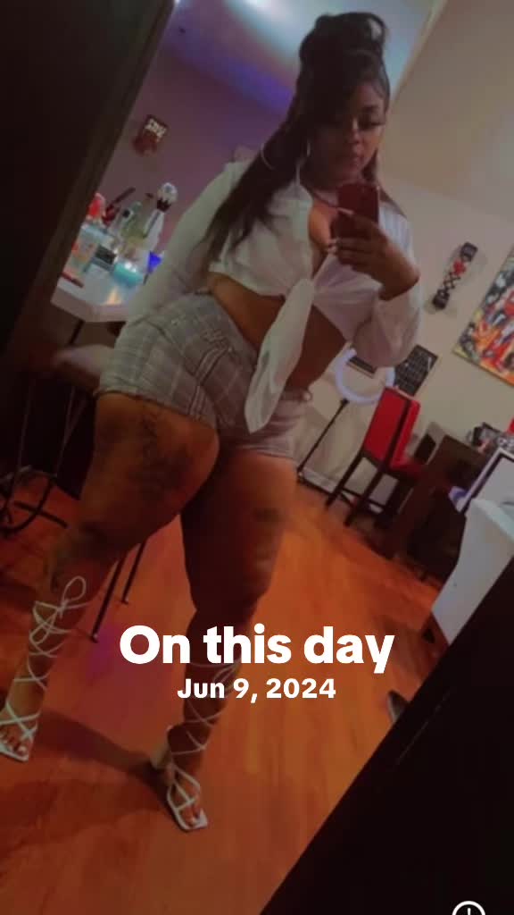 @Wifeytype