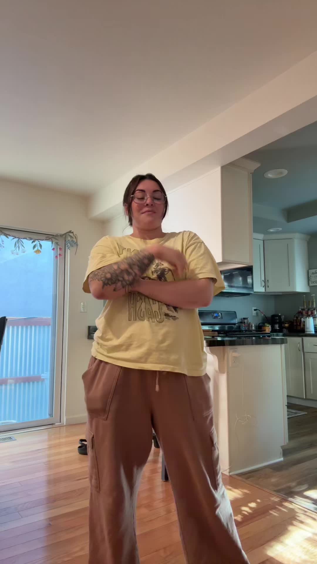 @AdrianaAdams