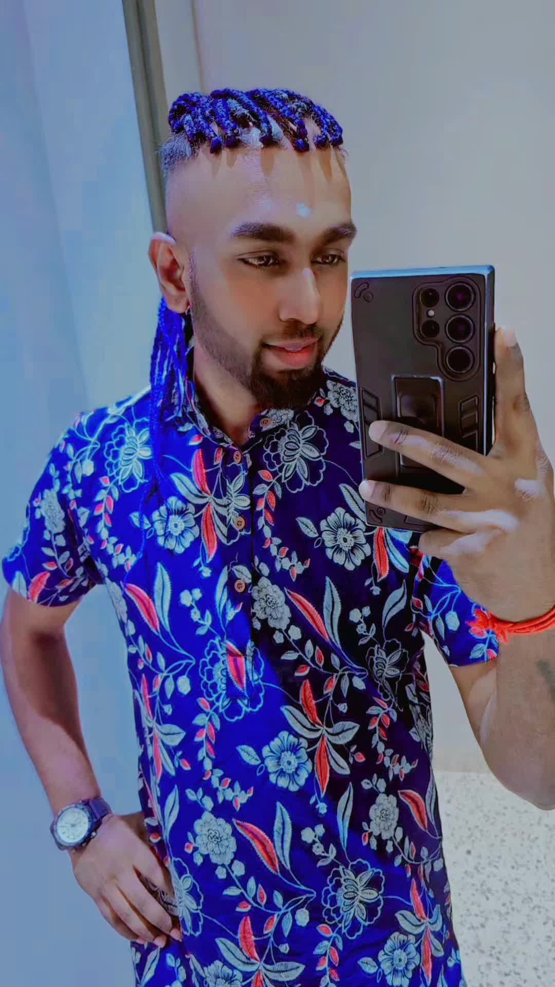 @kesav_