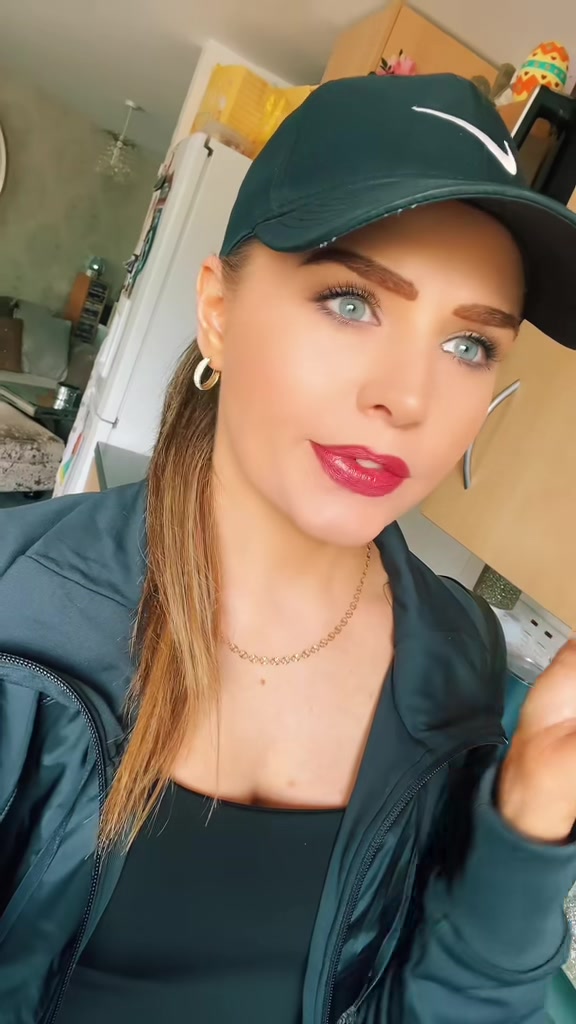 @clairnora