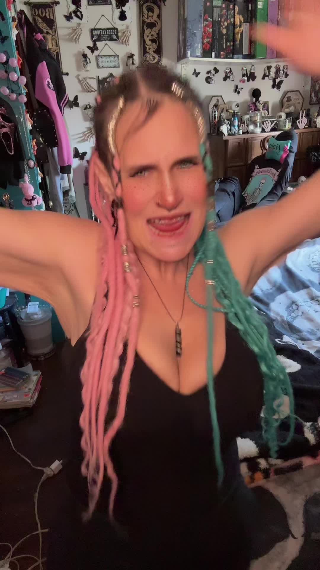 @crazyscorpiochix80