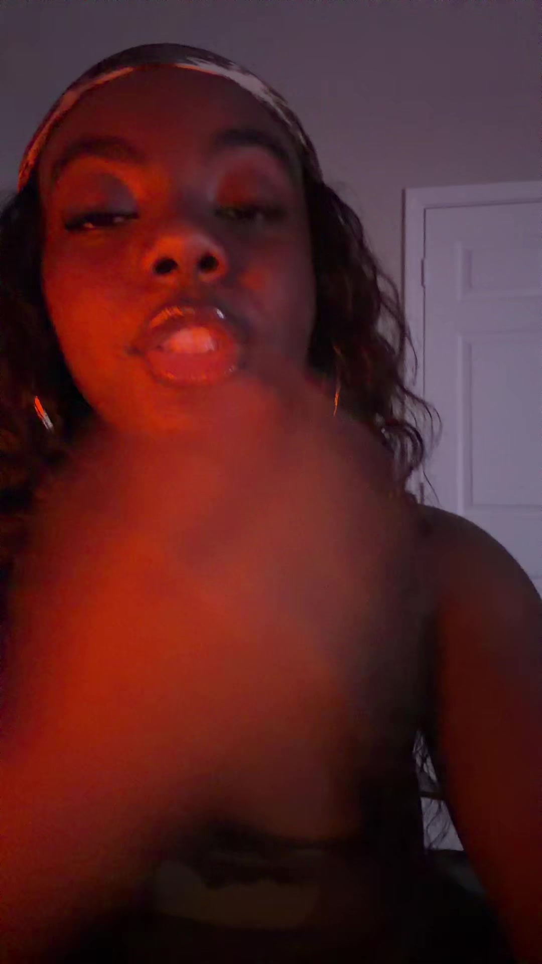 @￶