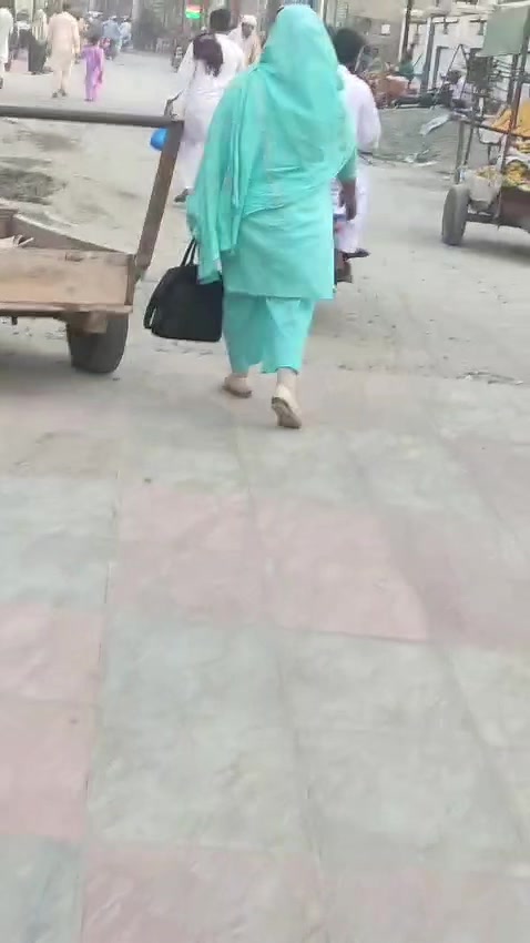 @pakistaniaunties